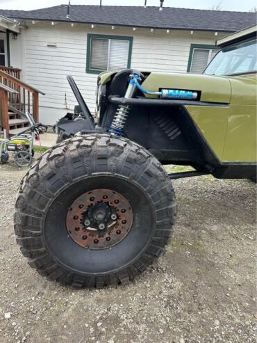 1969 Jeep Commander Rock Crawler