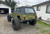 1969 Jeep Commander Rock Crawler