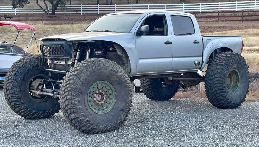 2006 Toyota Tacoma Double Cab Rock Crawler