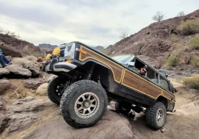 FB-Adventure_Endeavor_Jeep-Wagoneer-03