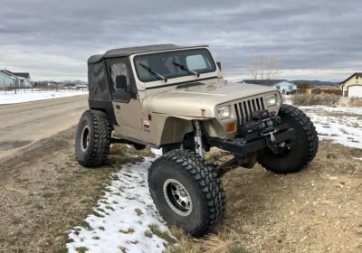 FB-1994-Jeep-YJ_Rock-Crawler-02