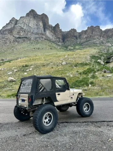 1994 Jeep YJ Rock Crawler