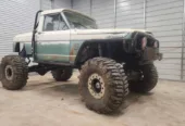 1972 Jeep J2000 Rock Crawler