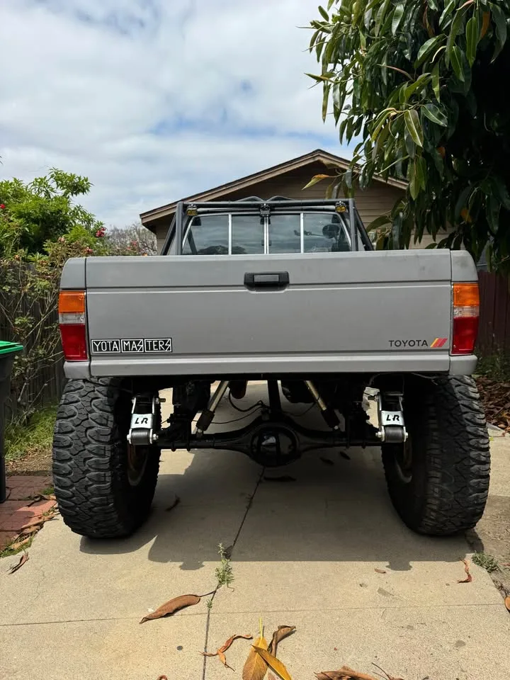 1986 Toyota Truck on 40″ Nitto Tires