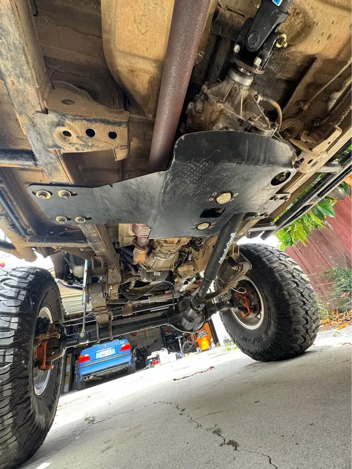 1986 Toyota Truck on 40″ Nitto Tires