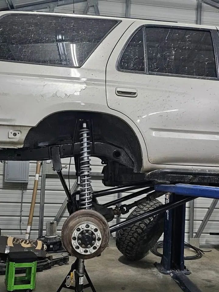 1997 Toyota 4Runner Linked Rock Crawler