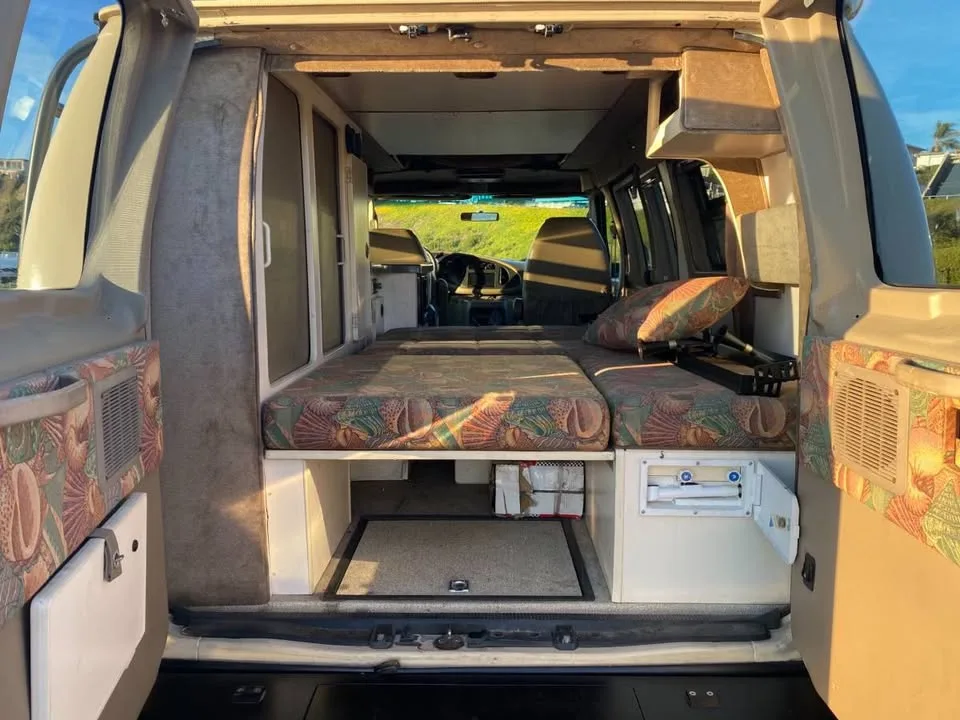 2005 Ford Sportsmobile 4×4 Van