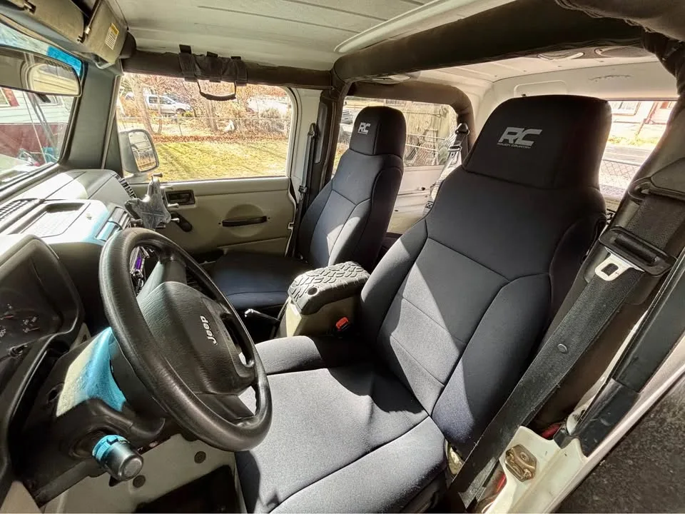 2005 White Jeep LJ Wrangler Unlimited