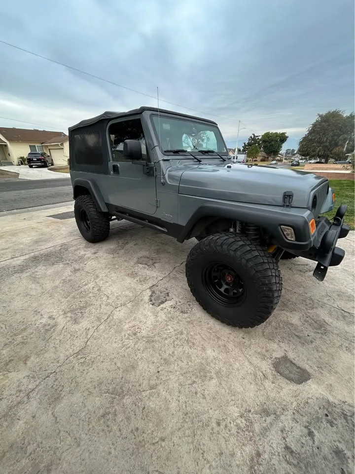 2006 Jeep LJ Rubicon on 33″ Tires