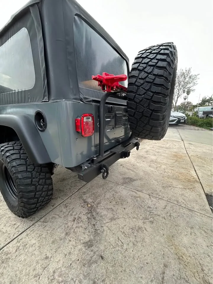 2006 Jeep LJ Rubicon on 33″ Tires