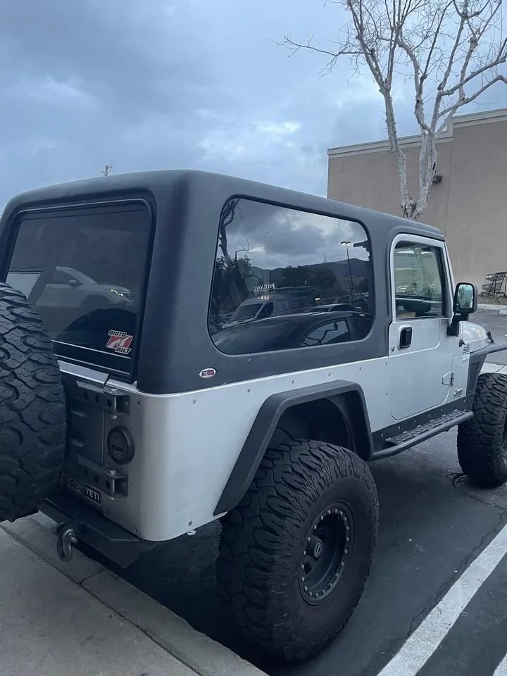 2004 Jeep LJ with 4v4 Off Road Short Arm Kit