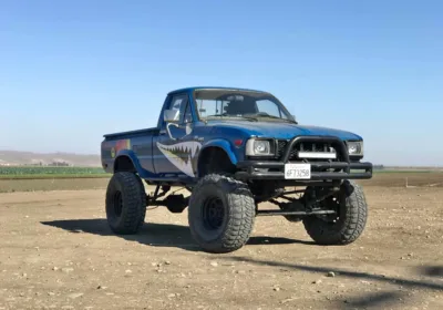 1982-Toyota-pickup-V8-turbo-01