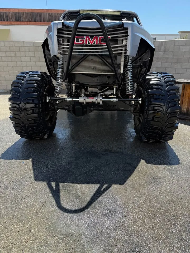 1981 GMC Truck Rock Crawler